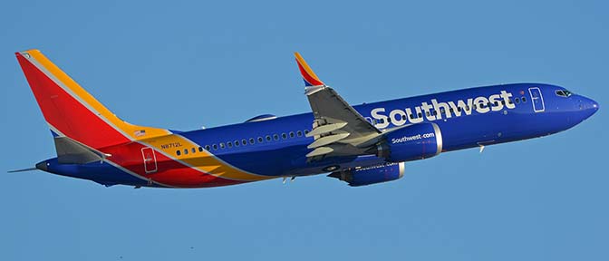 Southwest Boeing 737-8 Max N8012L, Phoenix Sky Harbor, October 27, 2017